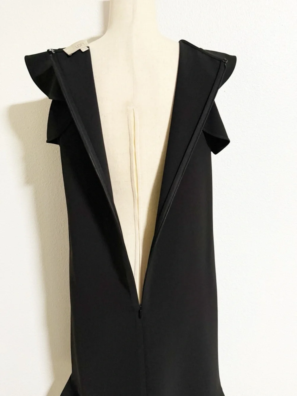 Loft Ruffle Trim Shift Dress - Picture 7 of 10